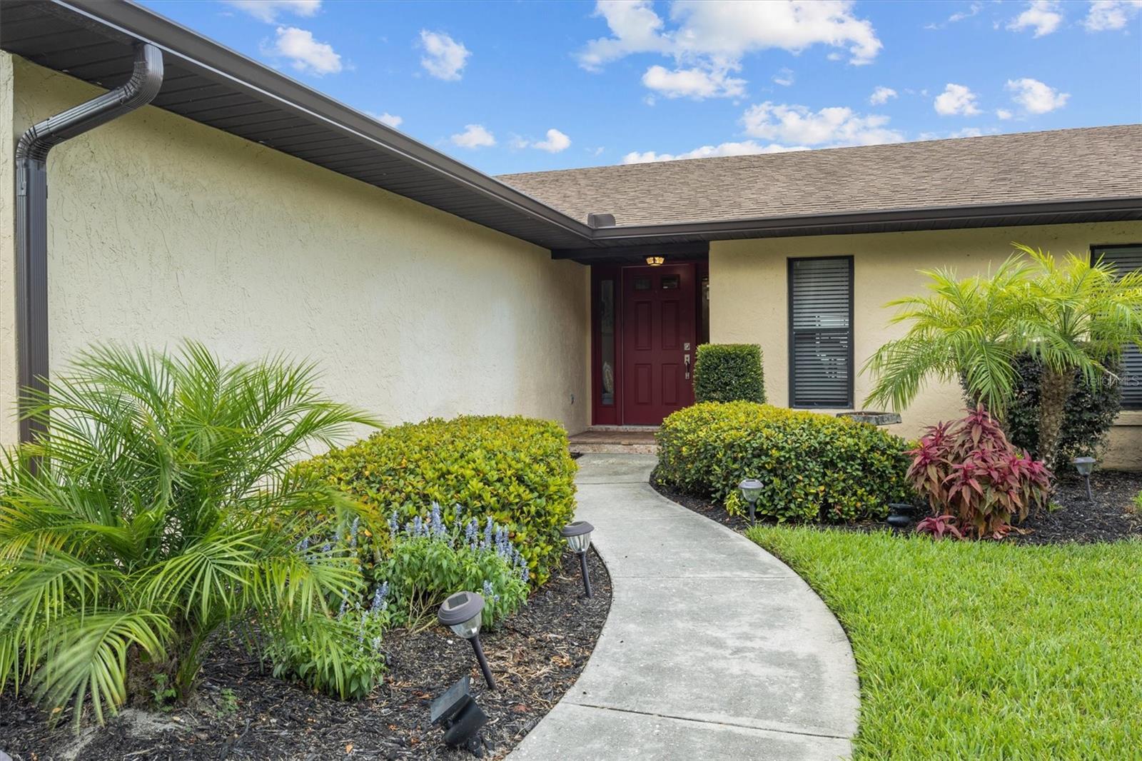 926 VAN DR