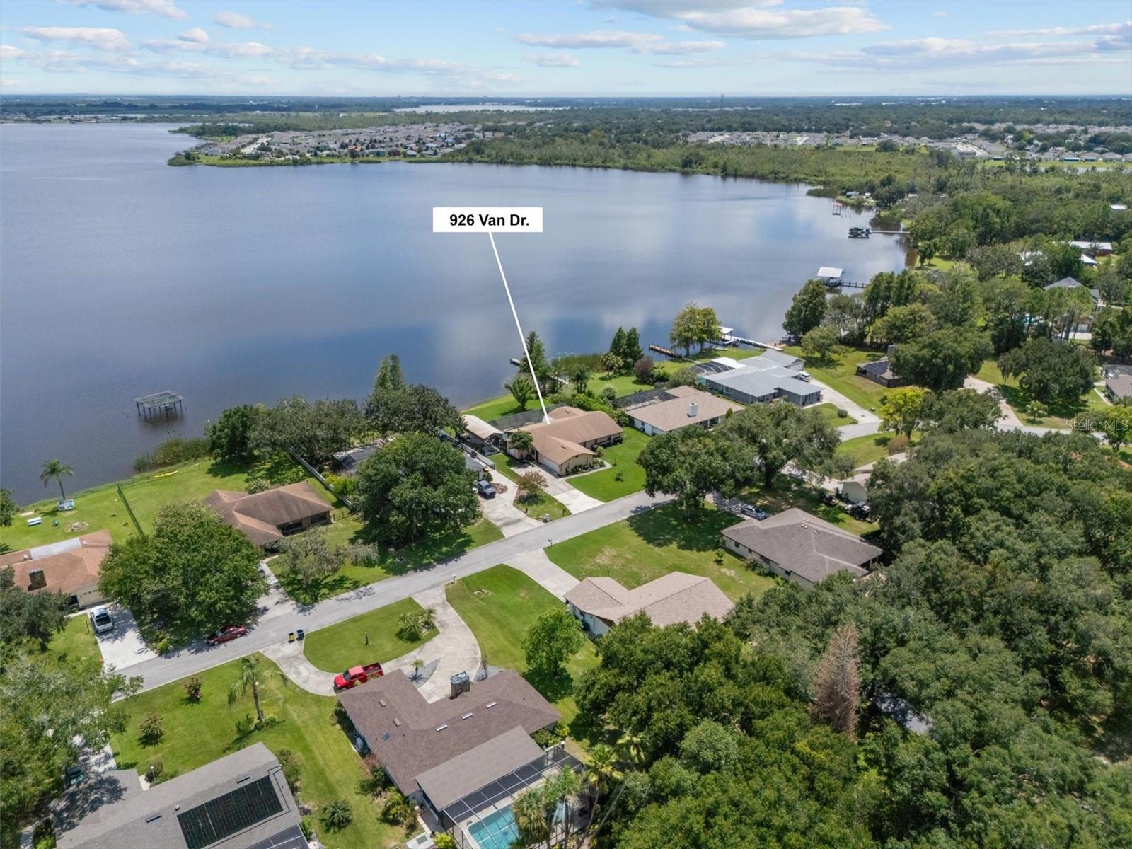 926 VAN DR