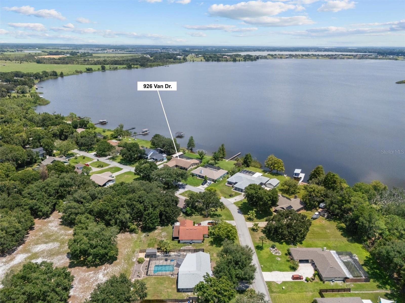 926 VAN DR