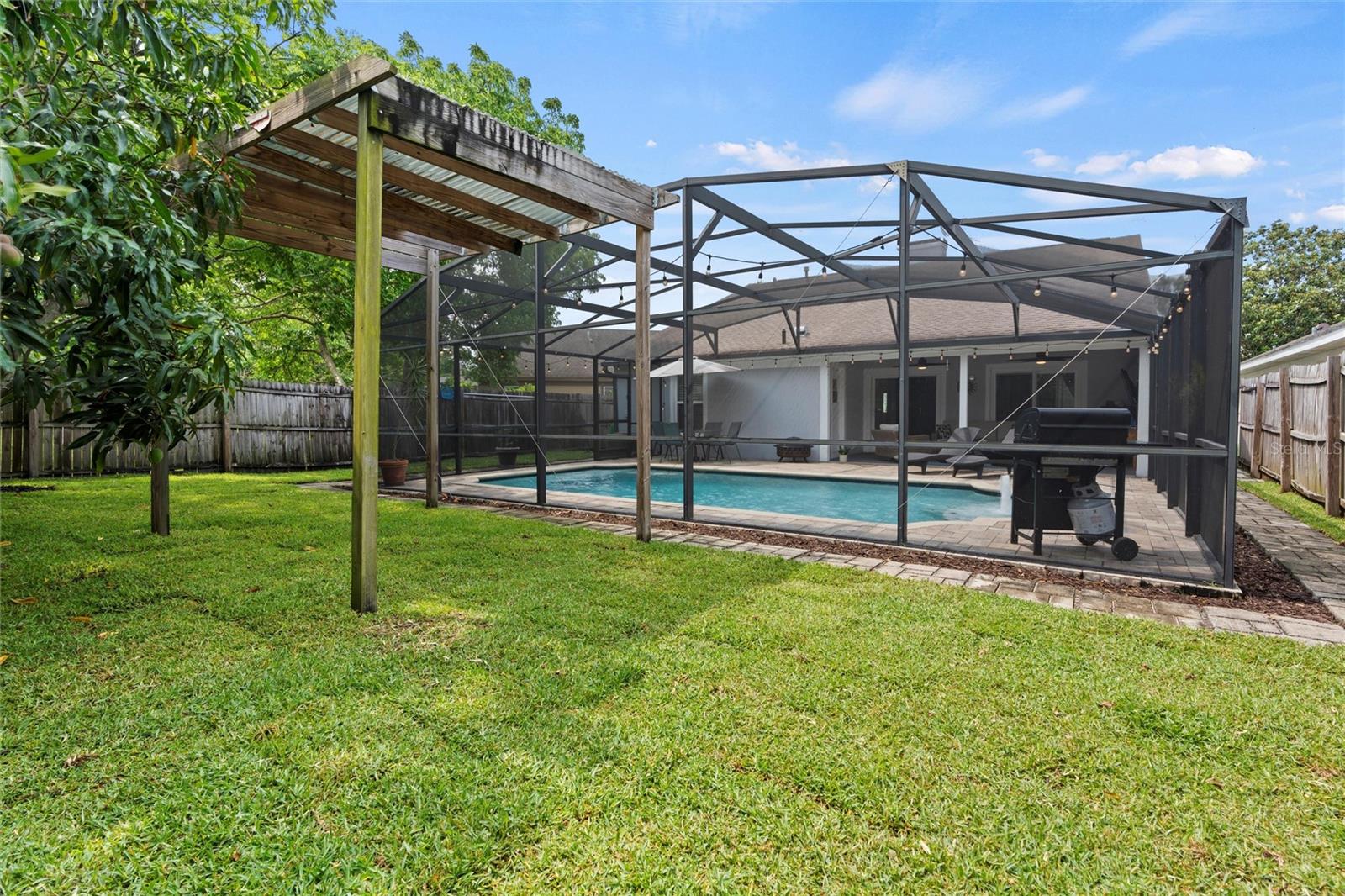 10610 CHERRY OAK CIR