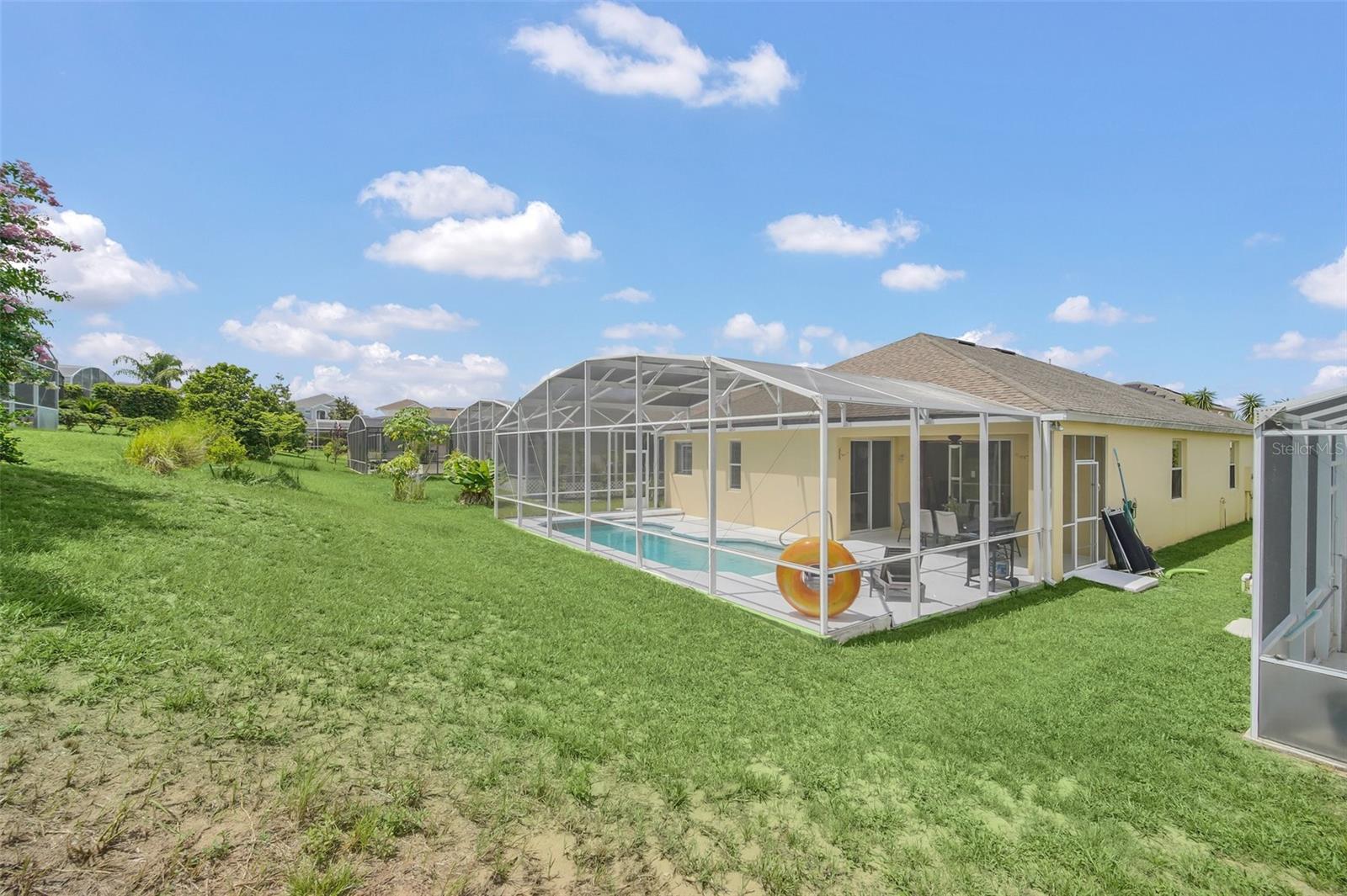 233 CHURCHILL PARK DR