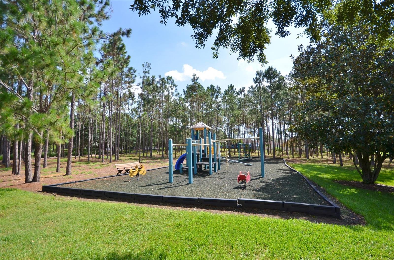 233 CHURCHILL PARK DR