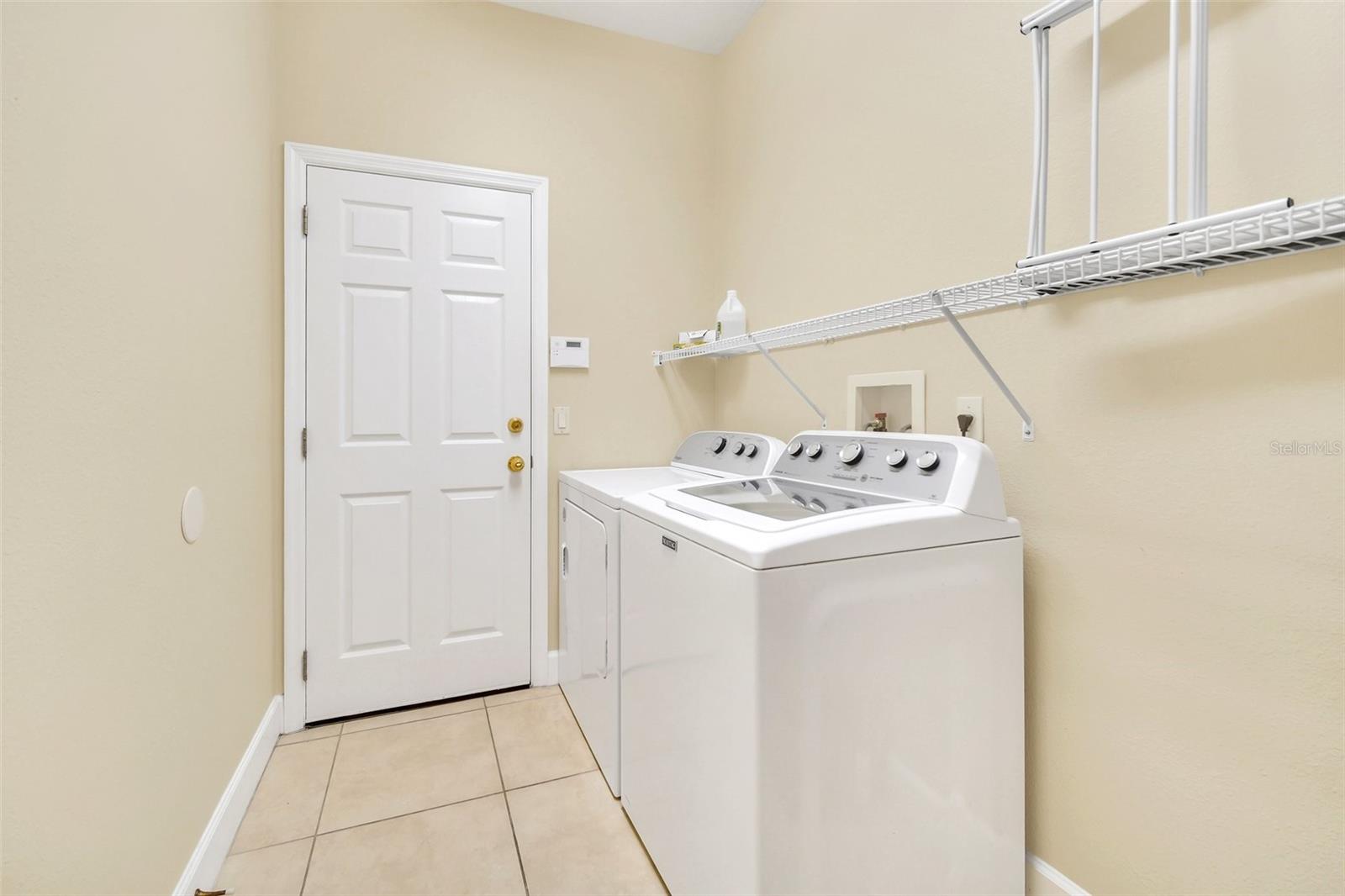 233 CHURCHILL PARK DR