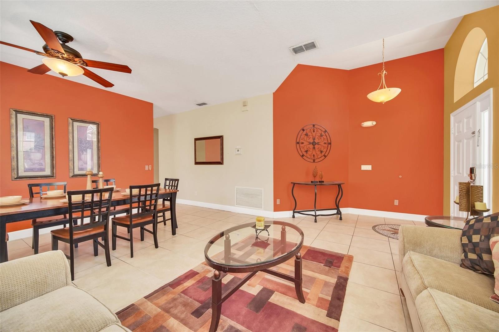 233 CHURCHILL PARK DR