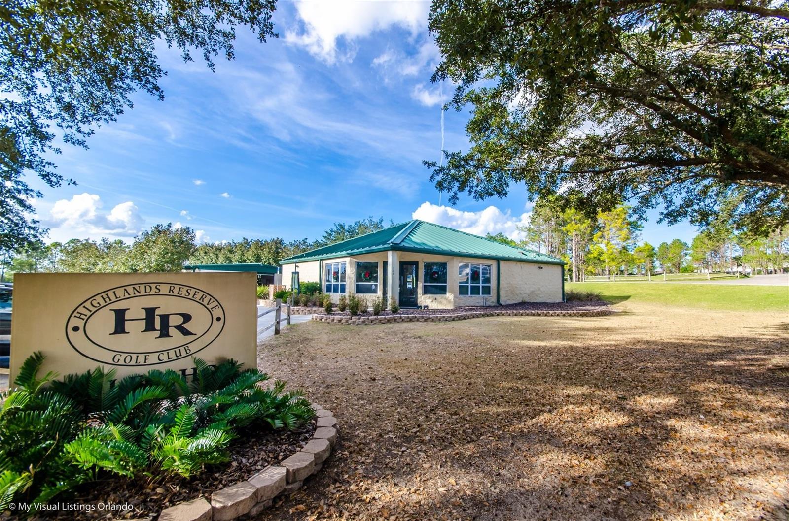 233 CHURCHILL PARK DR