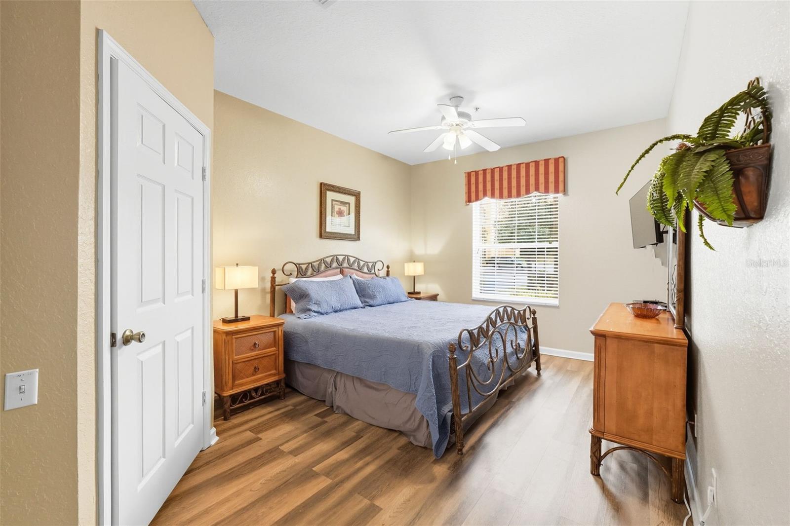 2778 ALMATON LOOP #104