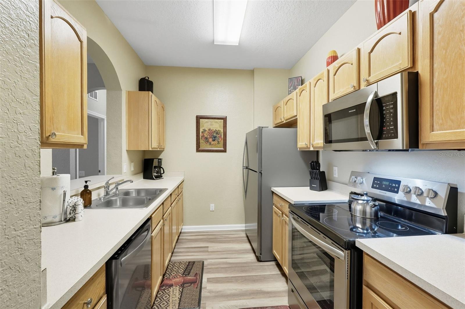 2778 ALMATON LOOP #104