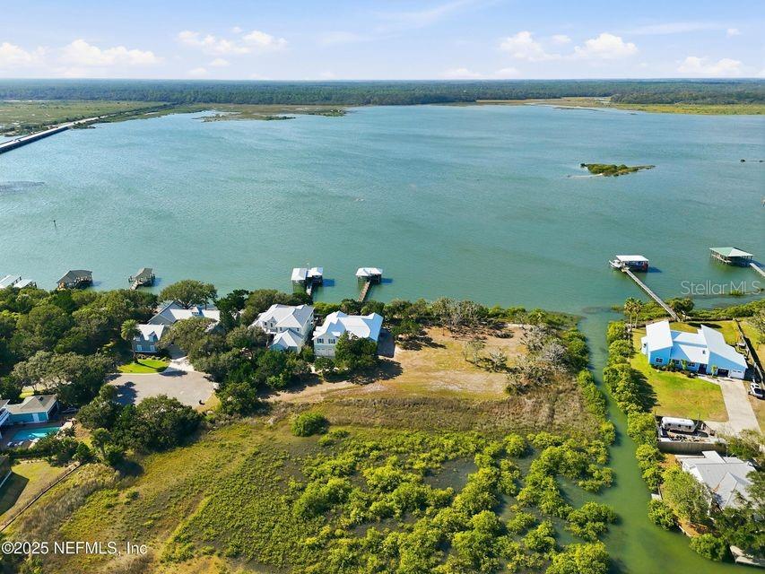 225 N LA CRESCENTA DR