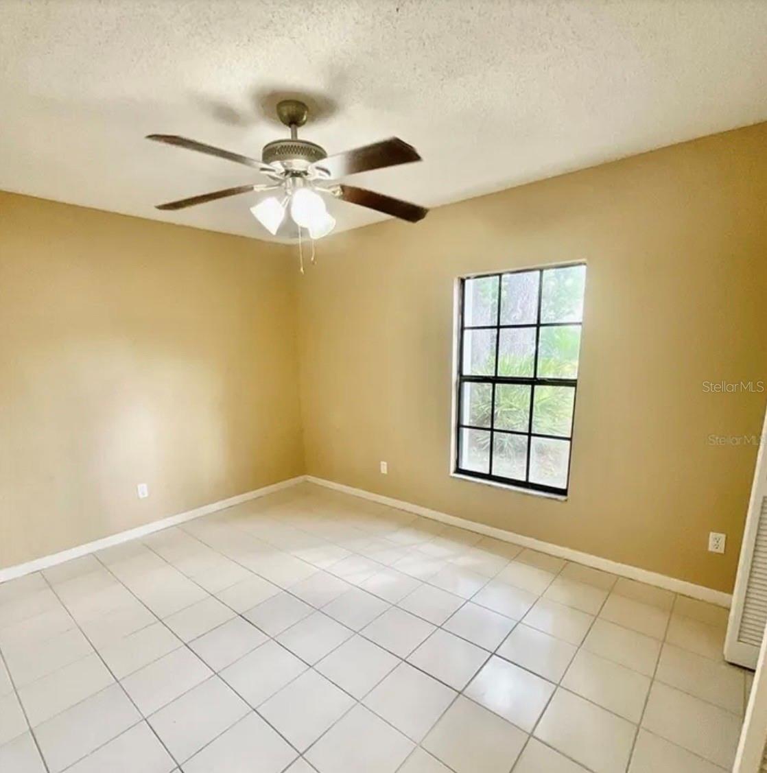 708 DEL RIO WAY
