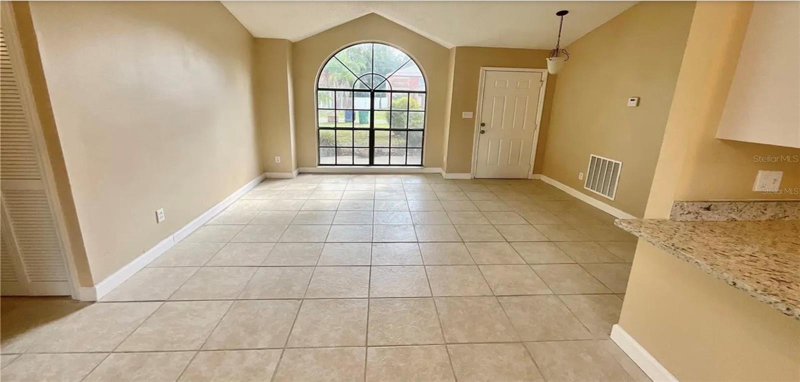 708 DEL RIO WAY