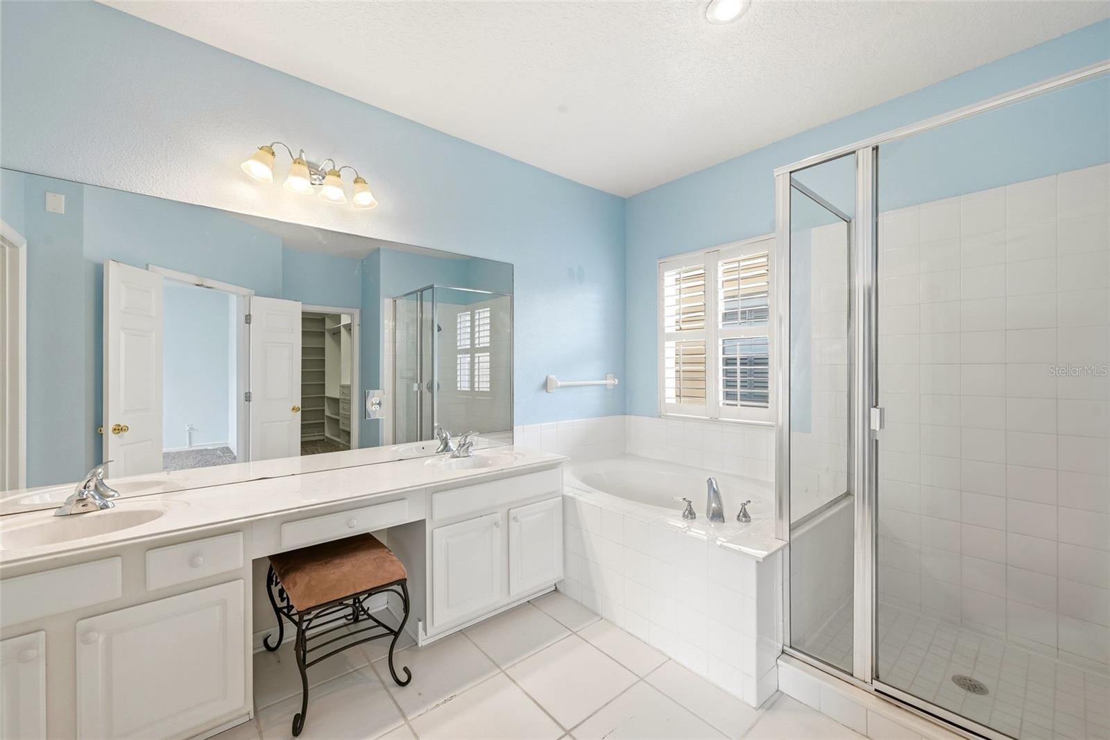 1110 RUSH CT
