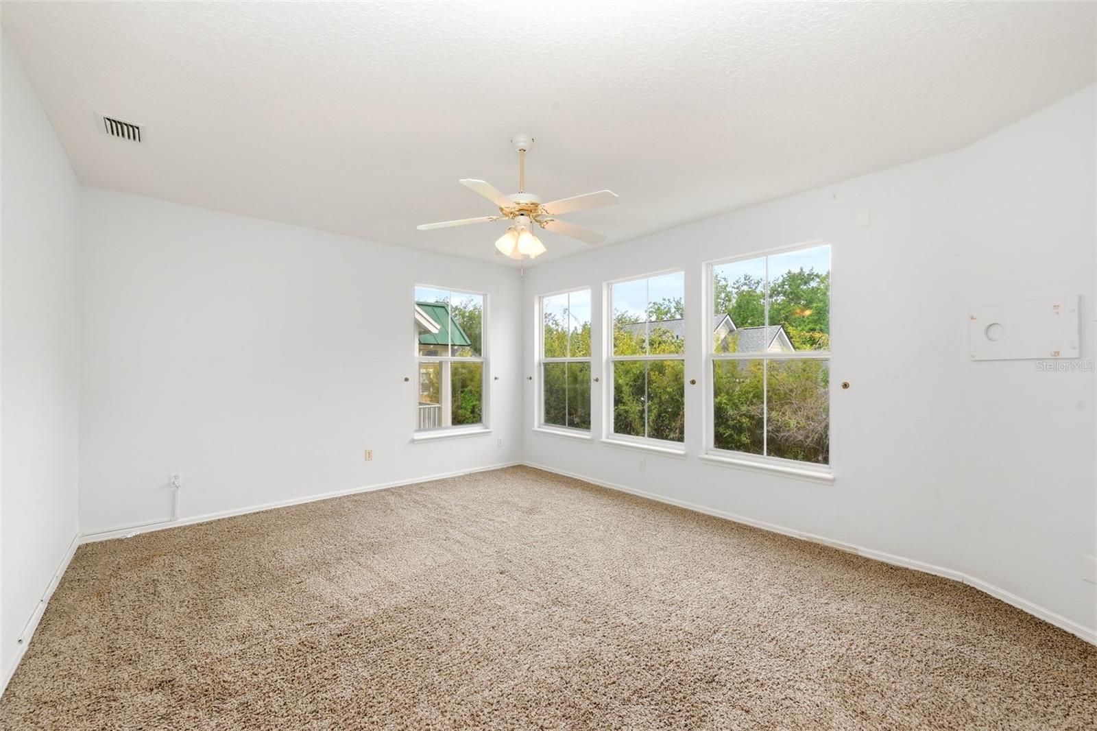 1110 RUSH CT