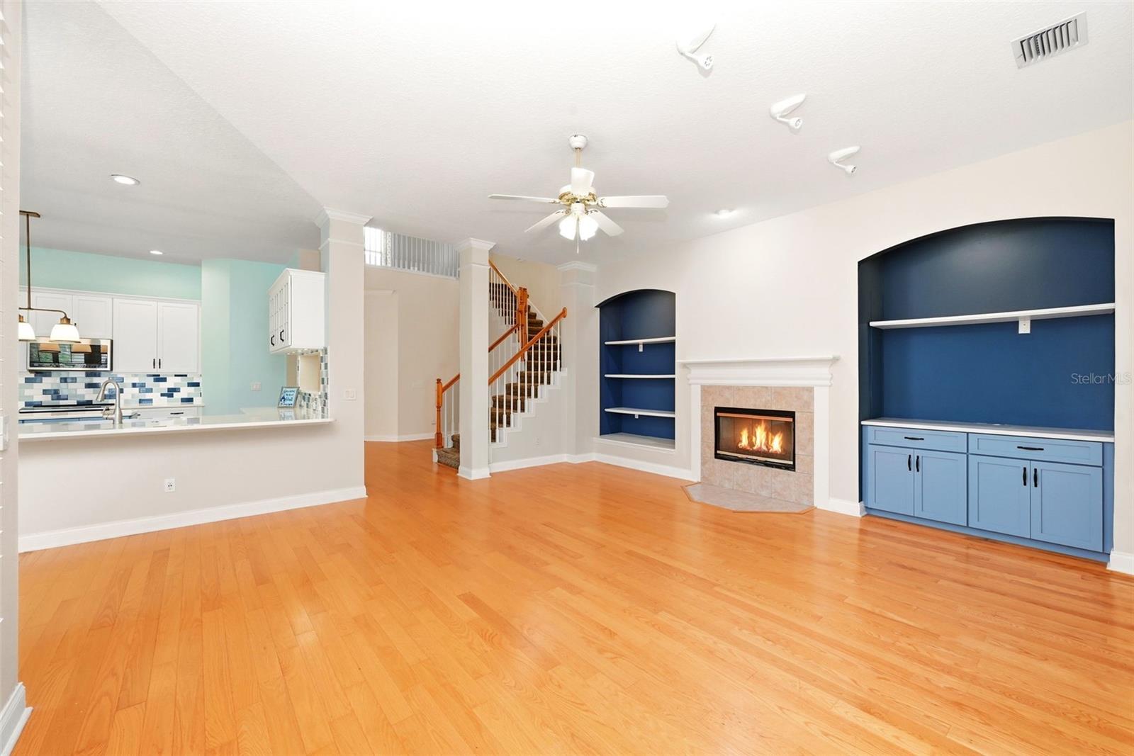 1110 RUSH CT