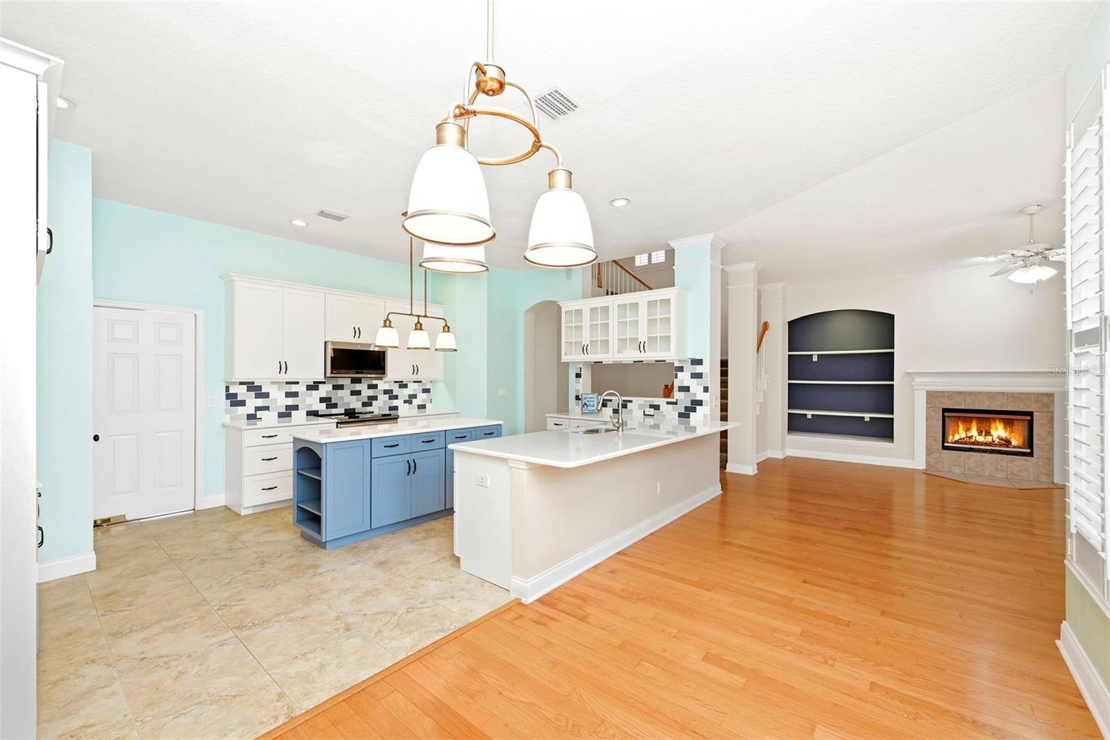 1110 RUSH CT
