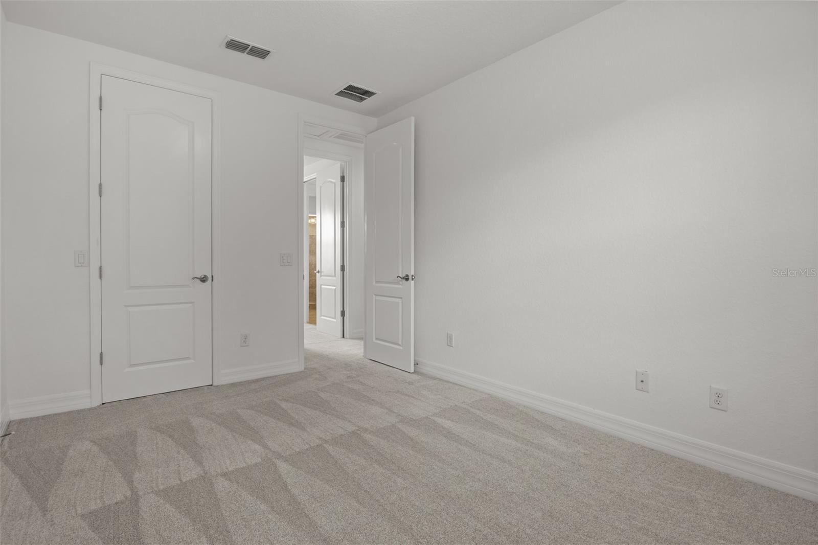 10410 BELFRY CIR