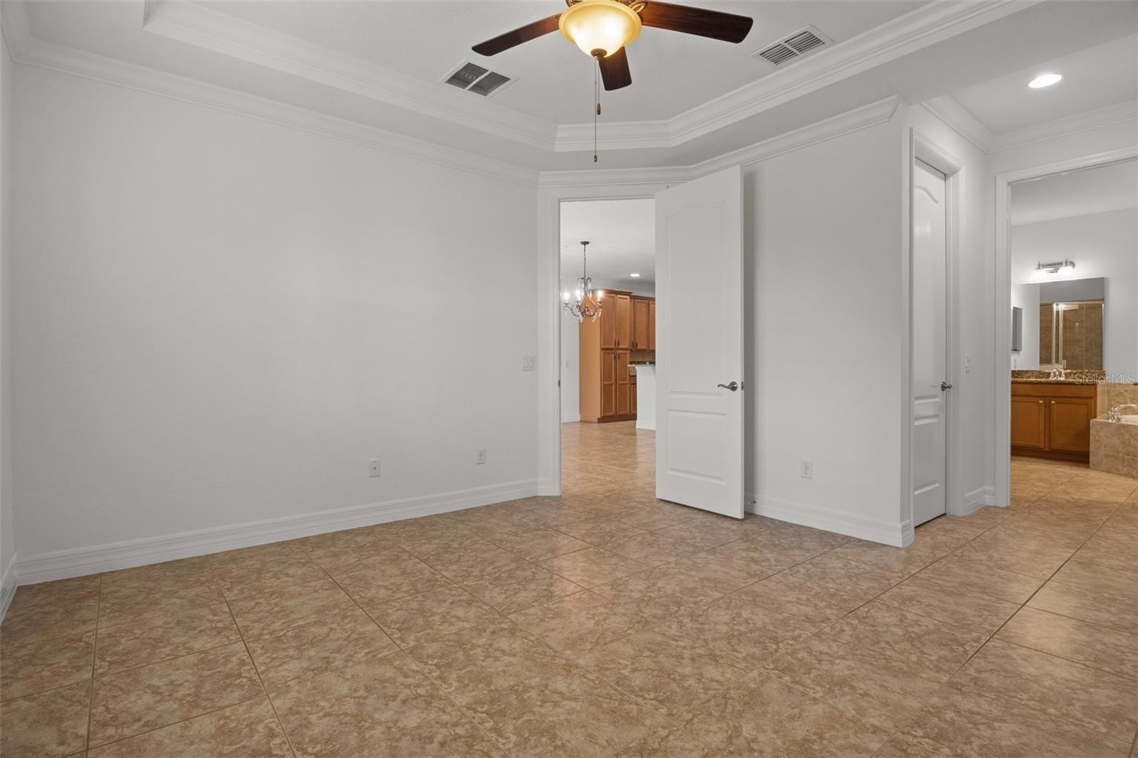 10410 BELFRY CIR