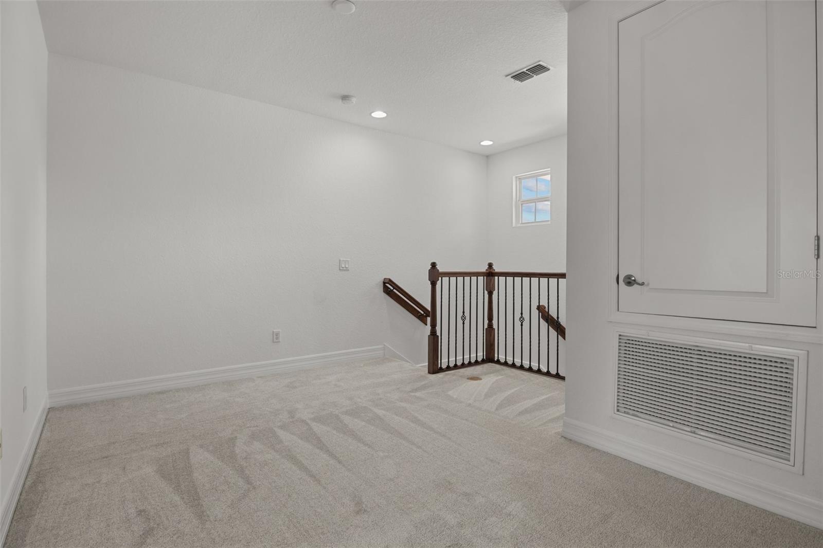 10410 BELFRY CIR