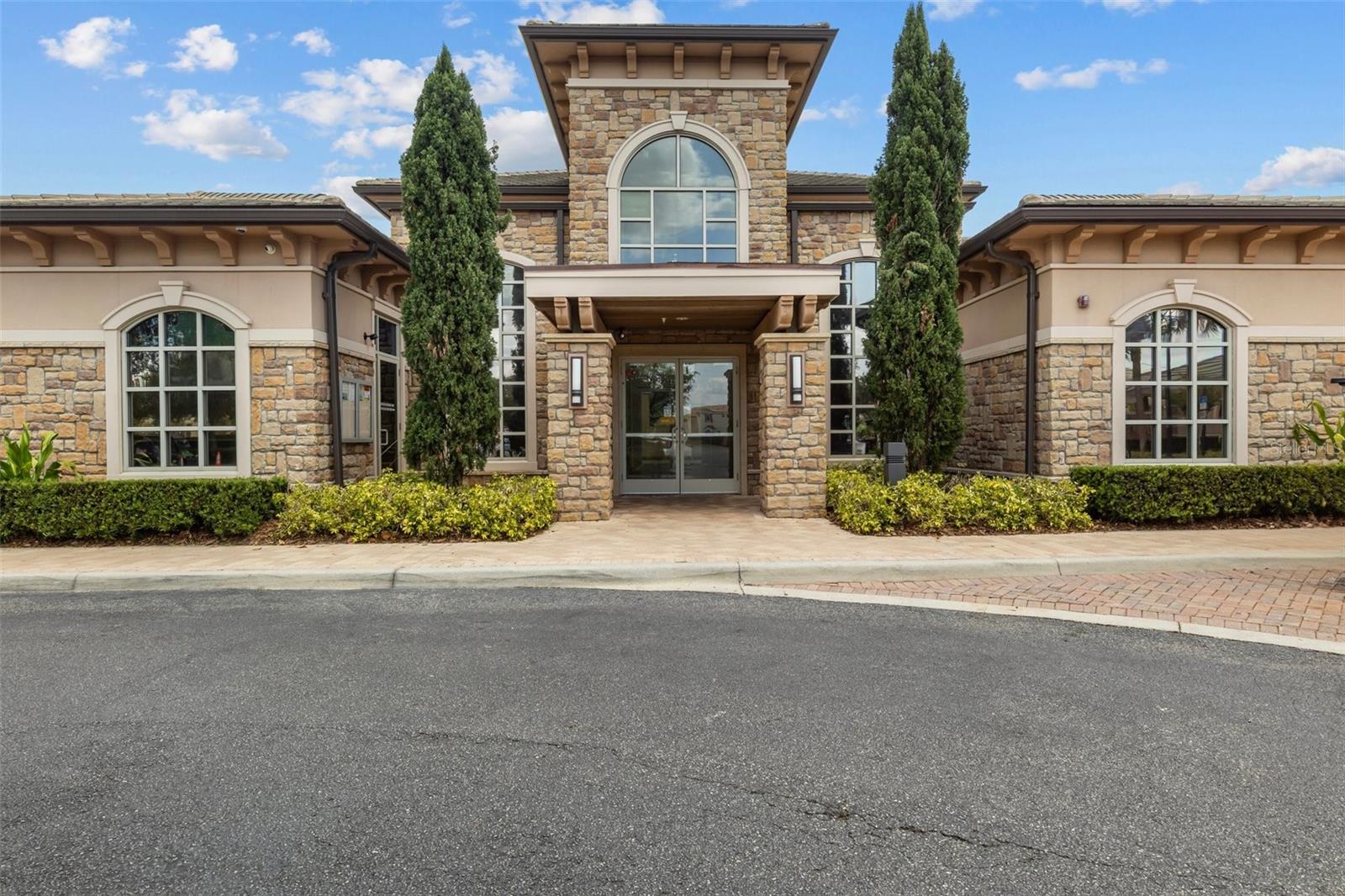 10410 BELFRY CIR