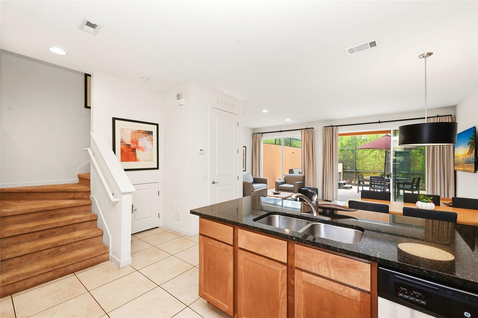 2606 ROADSTER LN