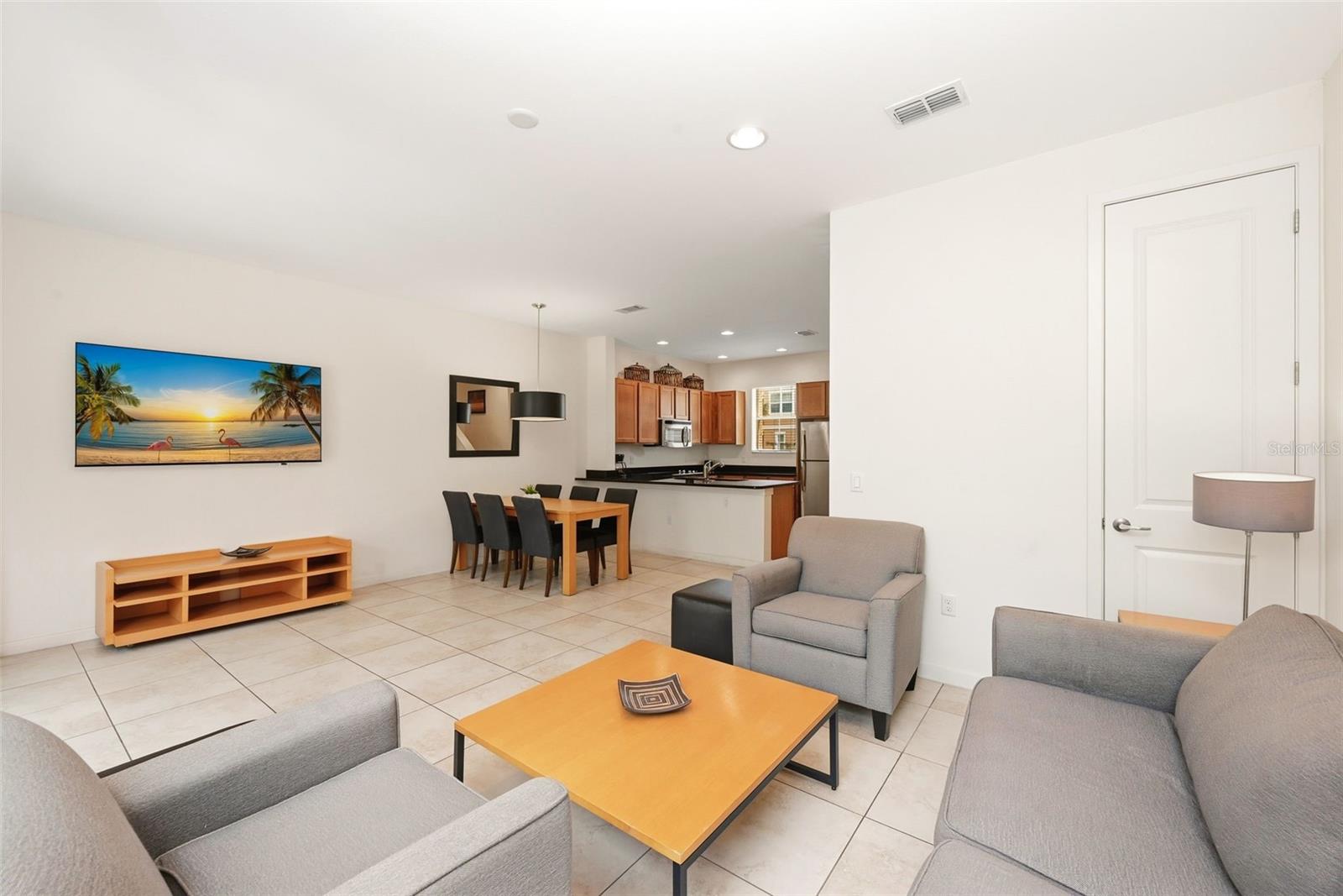 2606 ROADSTER LN
