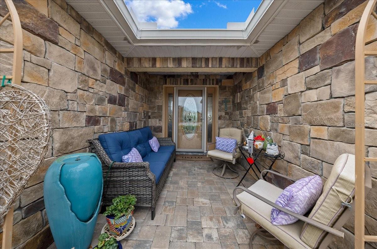 8998 SW 99TH COURT RD