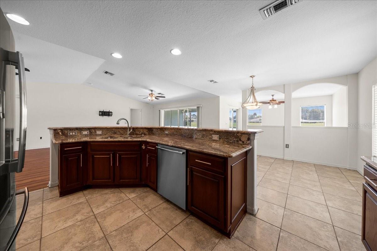 15813 SW 16TH AVENUE RD