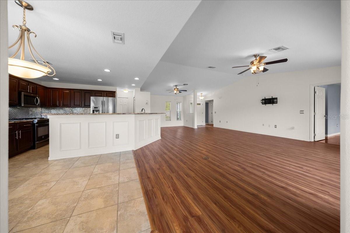 15813 SW 16TH AVENUE RD