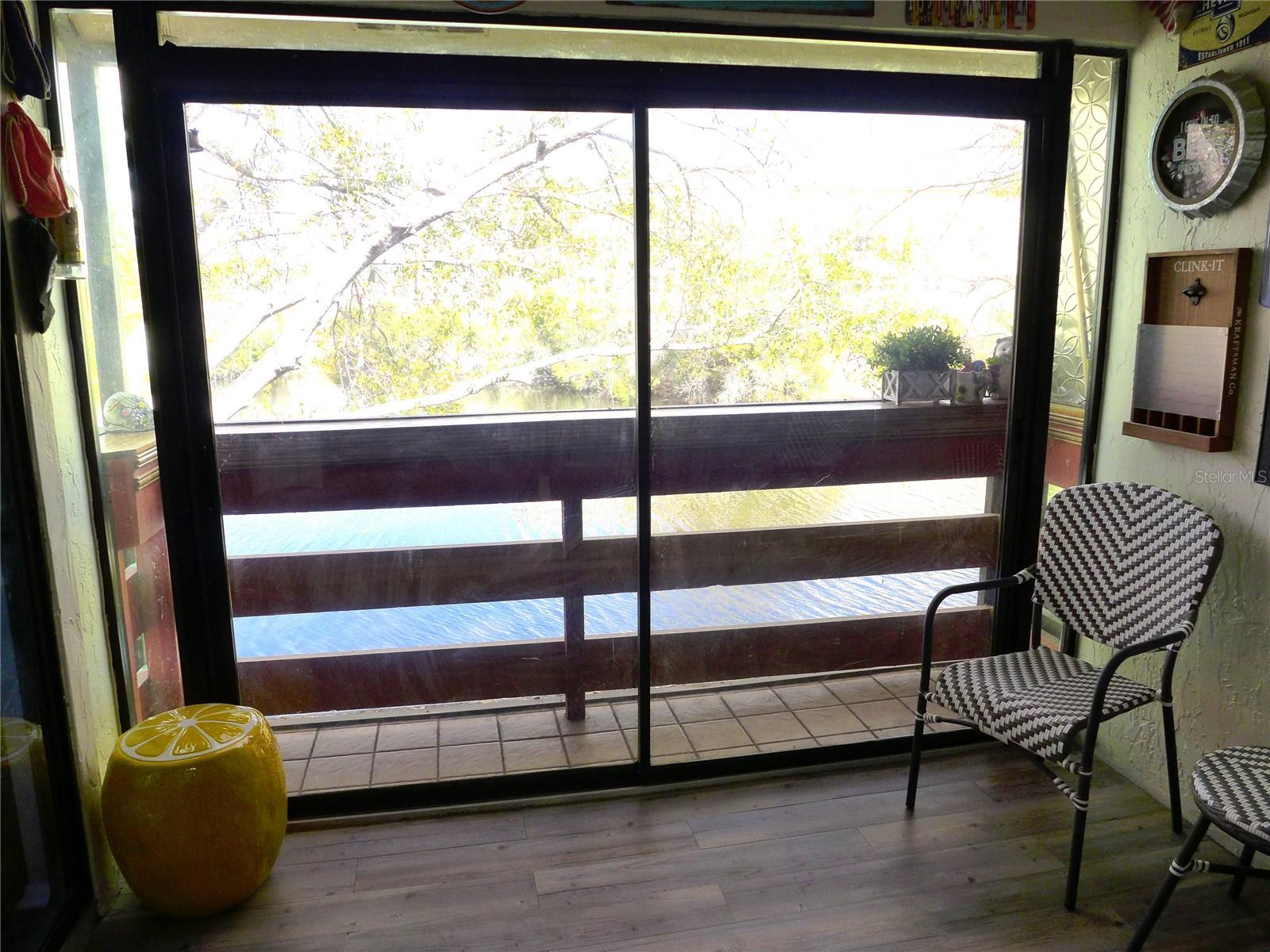 1711 GARDEN LAKE DR #1711