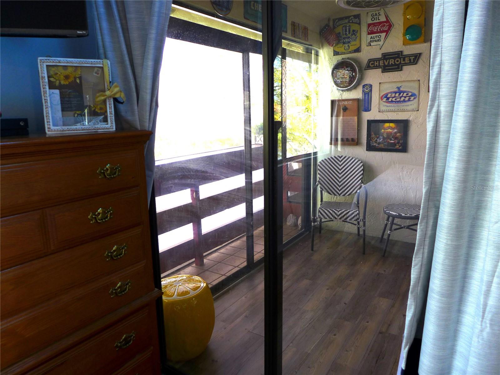 1711 GARDEN LAKE DR #1711