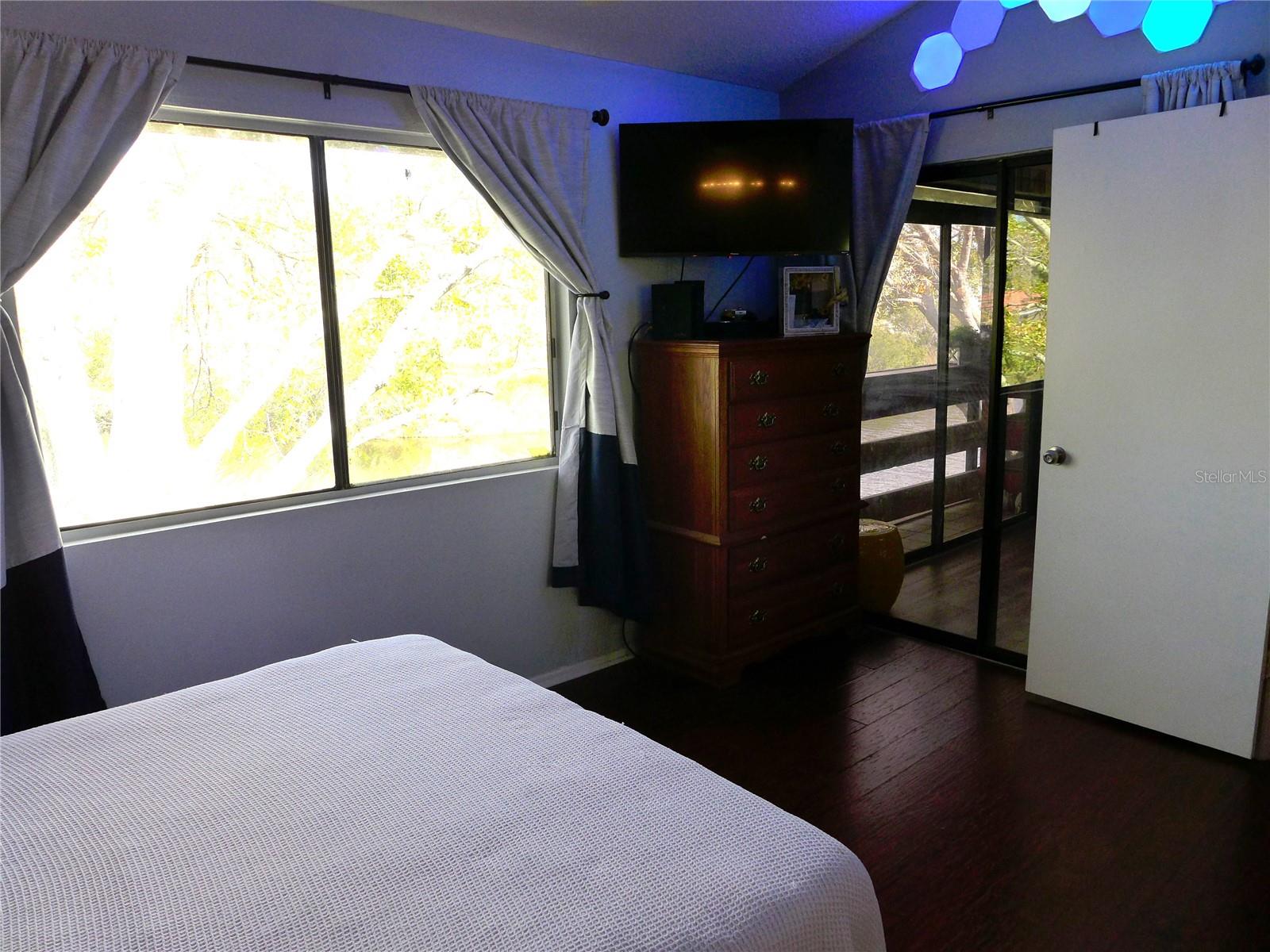 1711 GARDEN LAKE DR #1711