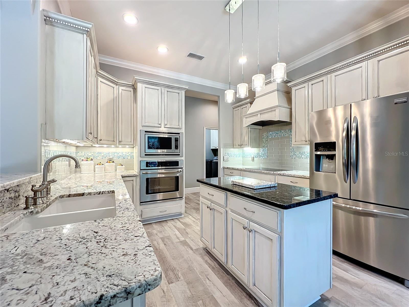 1044 ASHTON WOODS LN