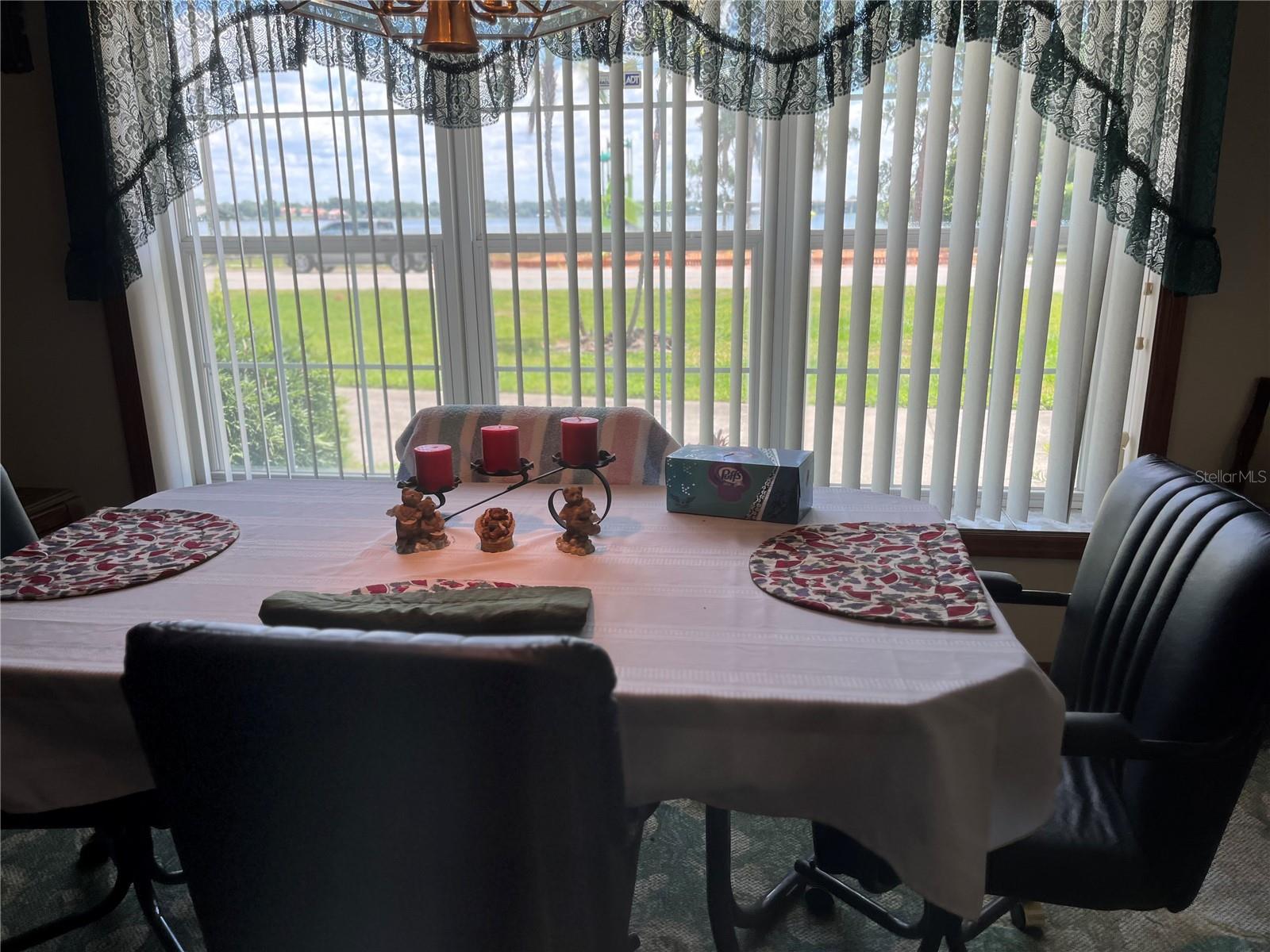 1450 W LAKE CANNON DR NW