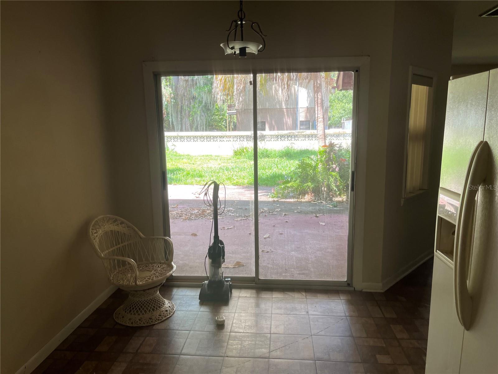 1450 W LAKE CANNON DR NW