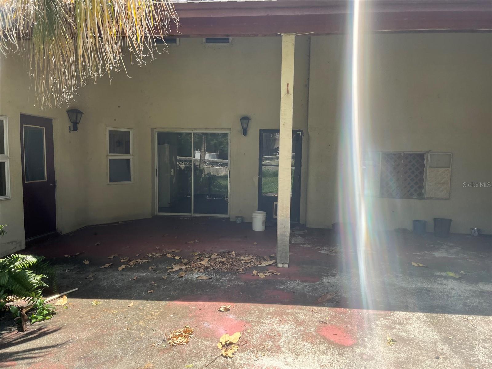 1450 W LAKE CANNON DR NW