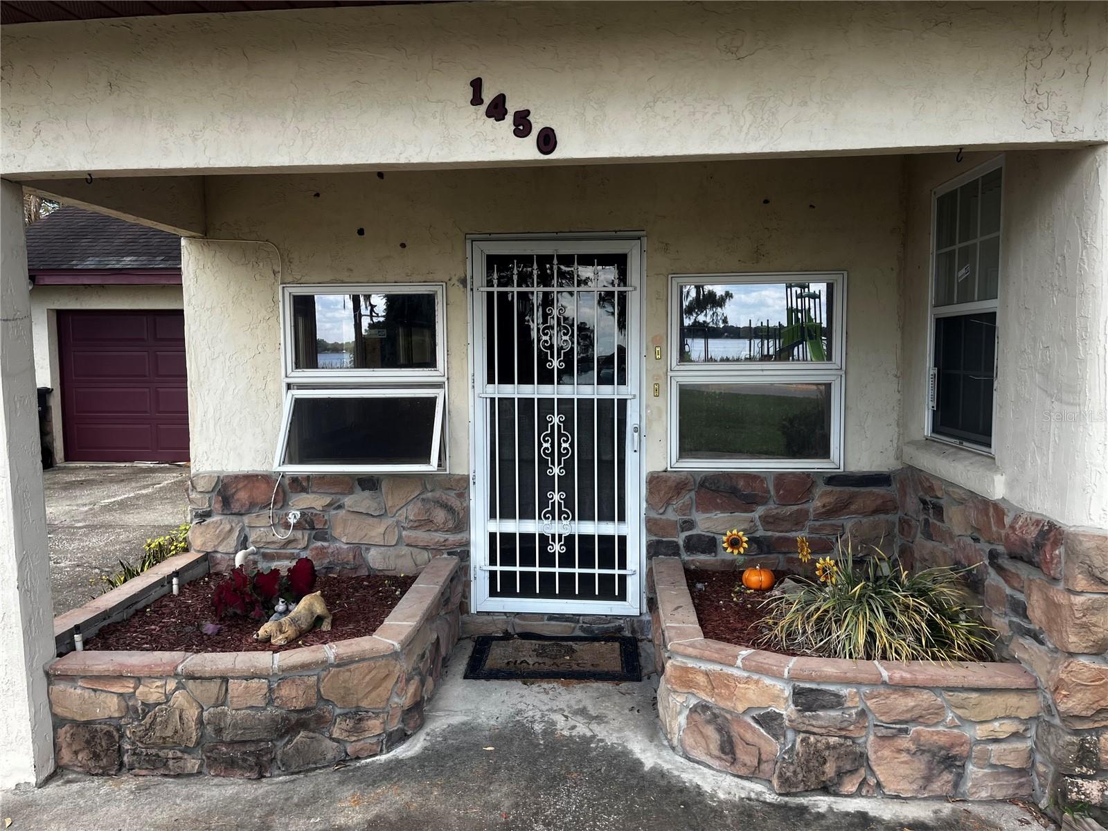 1450 W LAKE CANNON DR NW