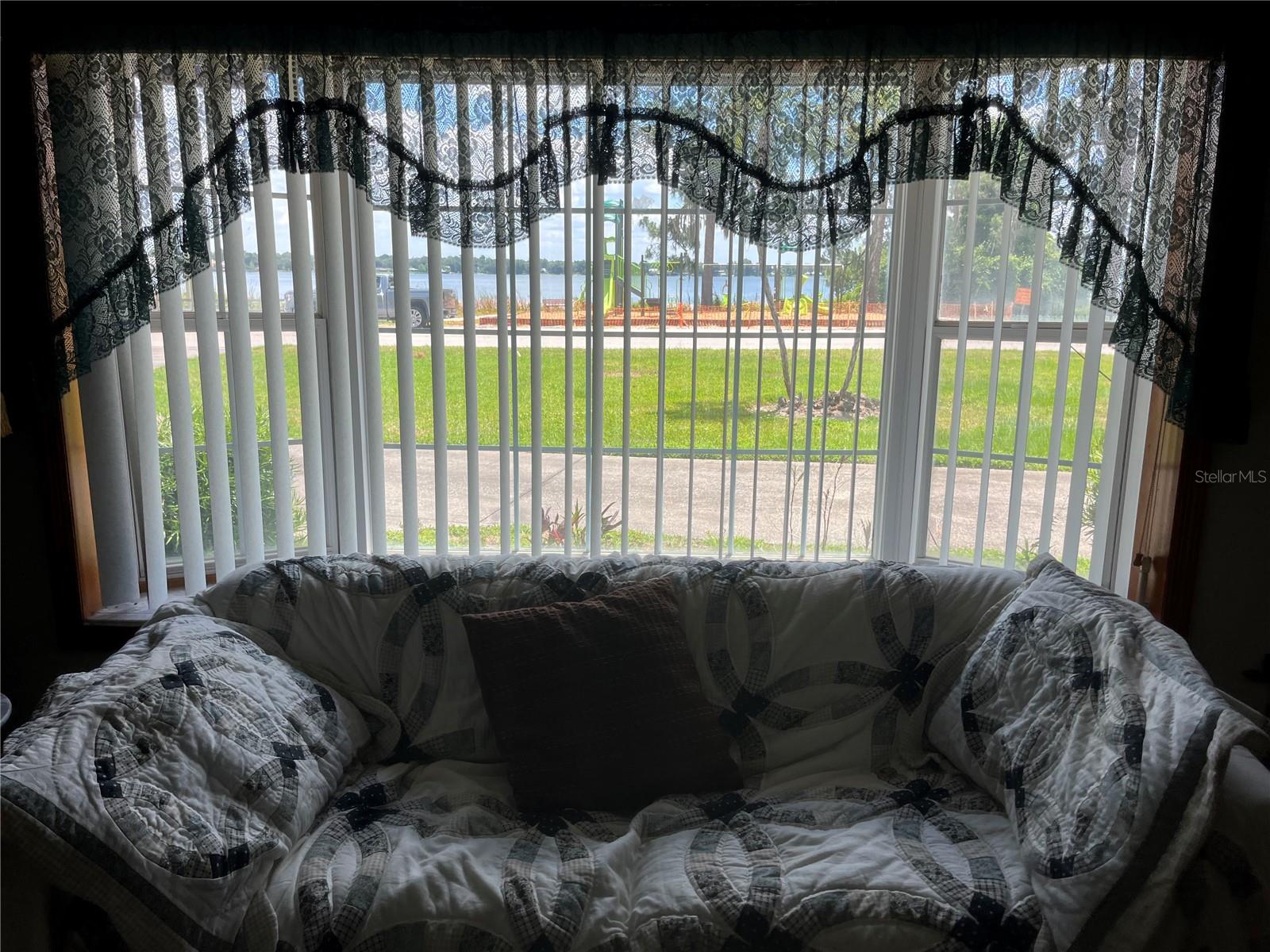 1450 W LAKE CANNON DR NW