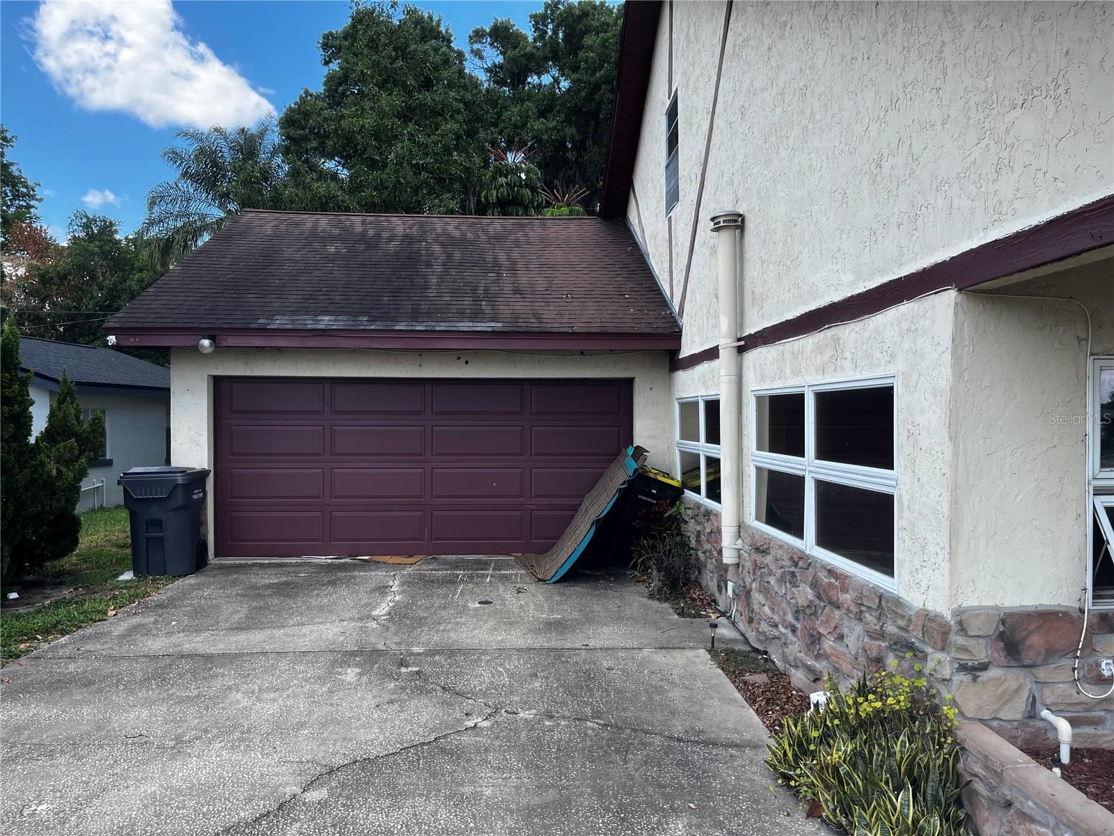 1450 W LAKE CANNON DR NW