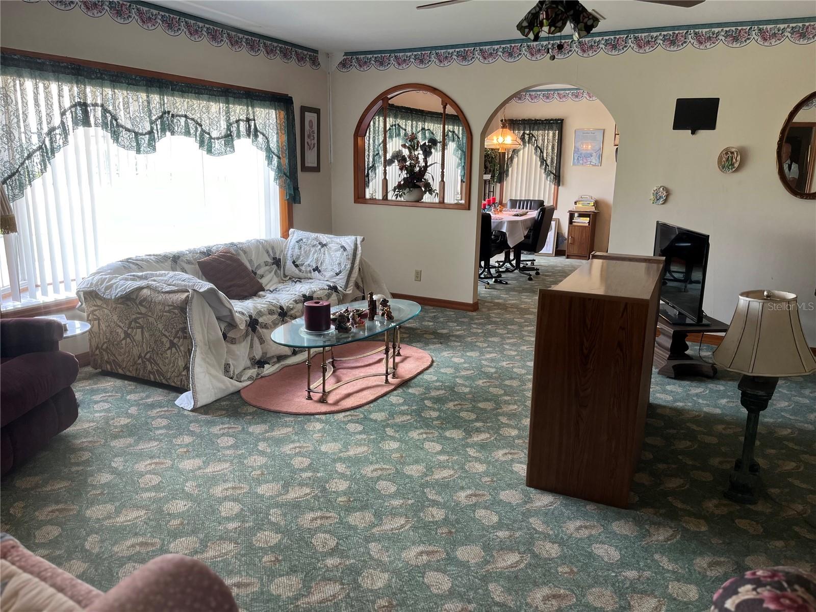 1450 W LAKE CANNON DR NW