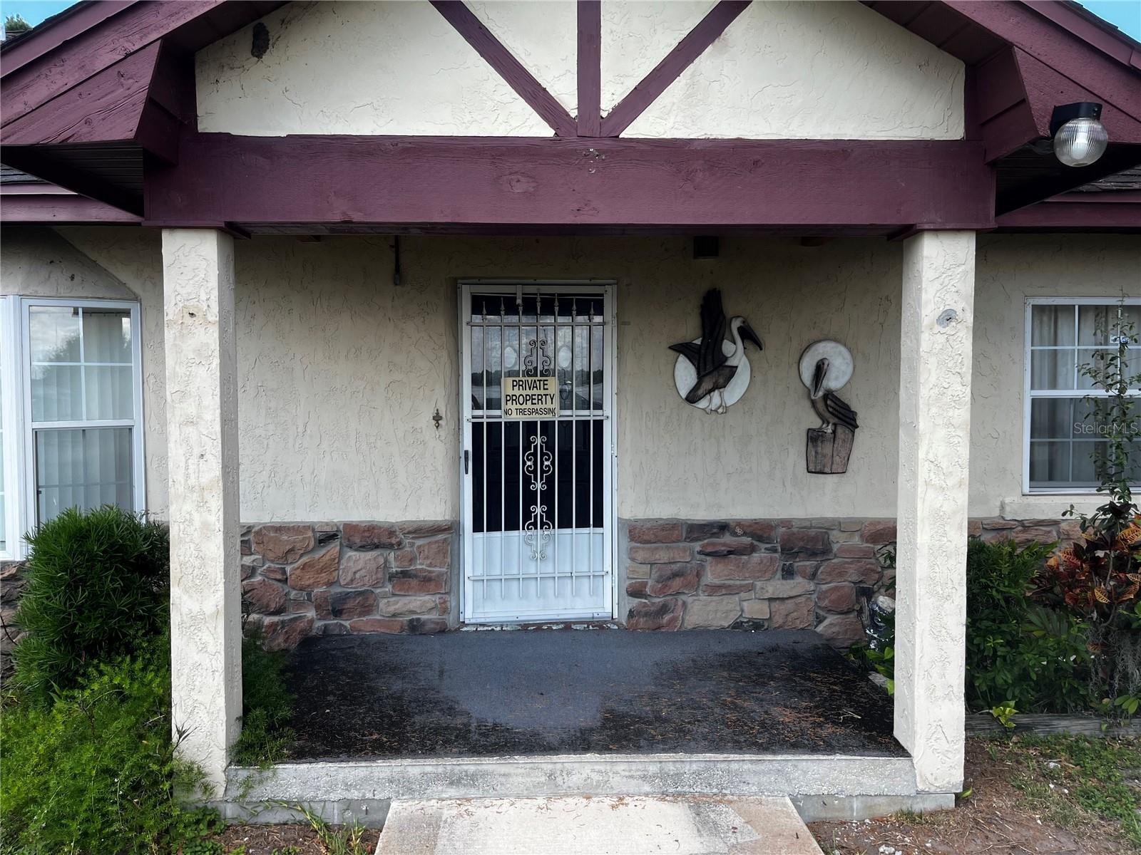 1450 W LAKE CANNON DR NW