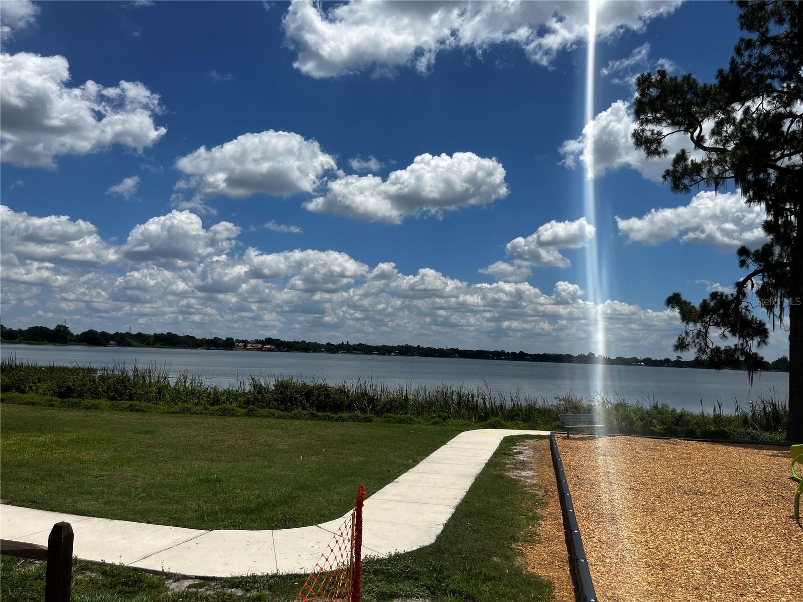 1450 W LAKE CANNON DR NW