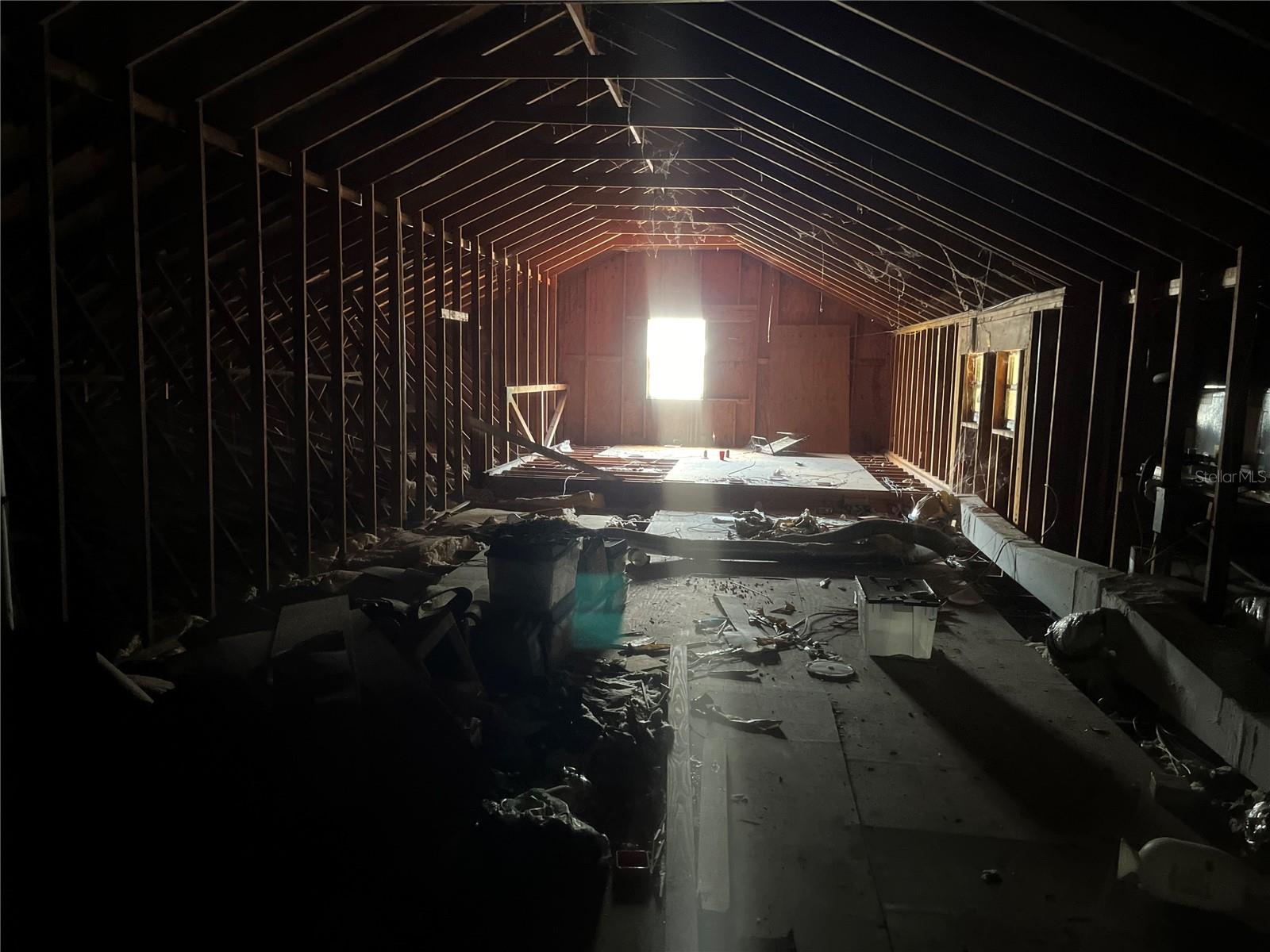 1450 W LAKE CANNON DR NW