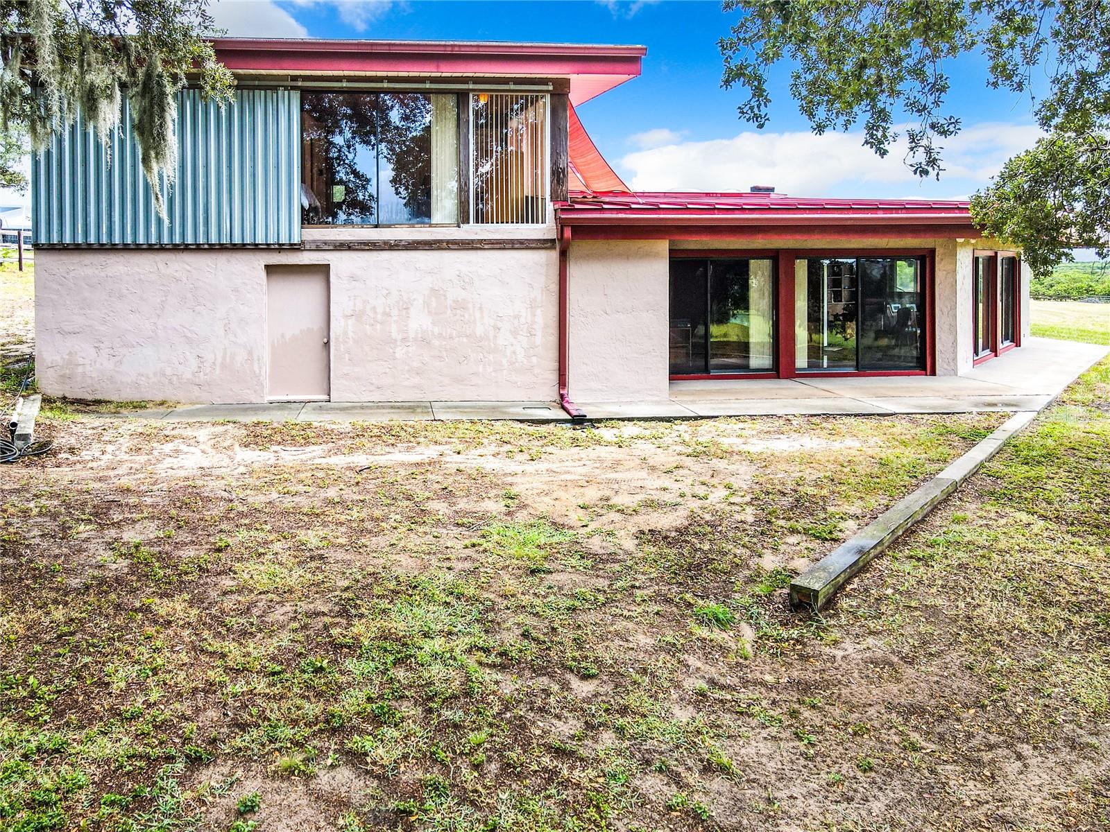 2741 EDWARDS RD