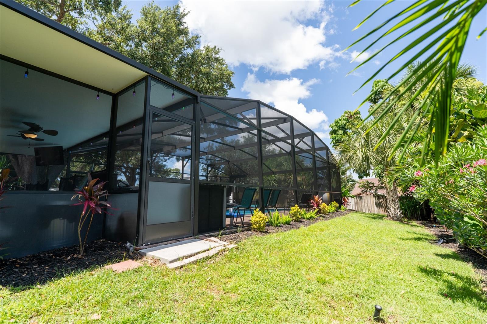 237 MANATEE RD