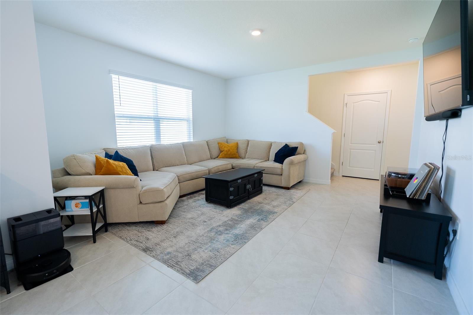 1063 BRIMSTONE CIR