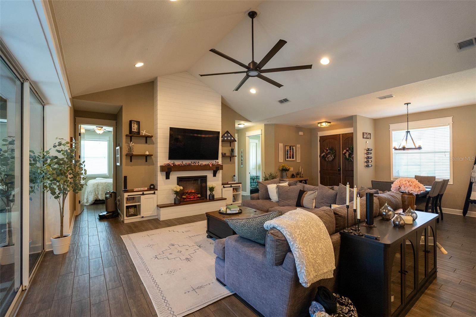 6710 WINTERSET GARDENS RD