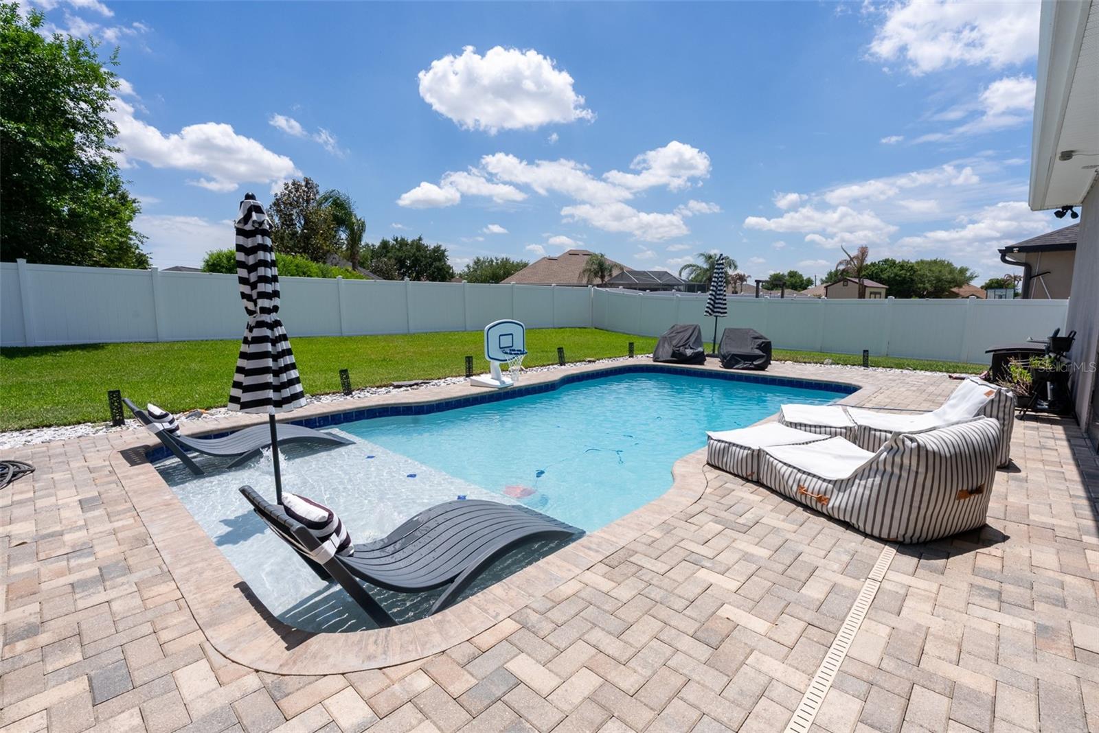 6710 WINTERSET GARDENS RD