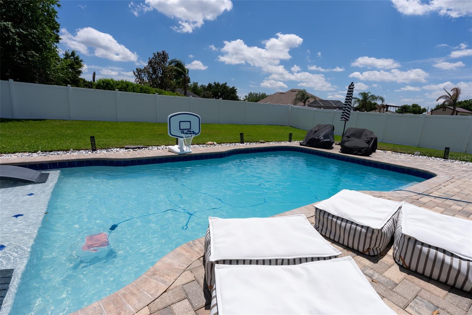 6710 WINTERSET GARDENS RD