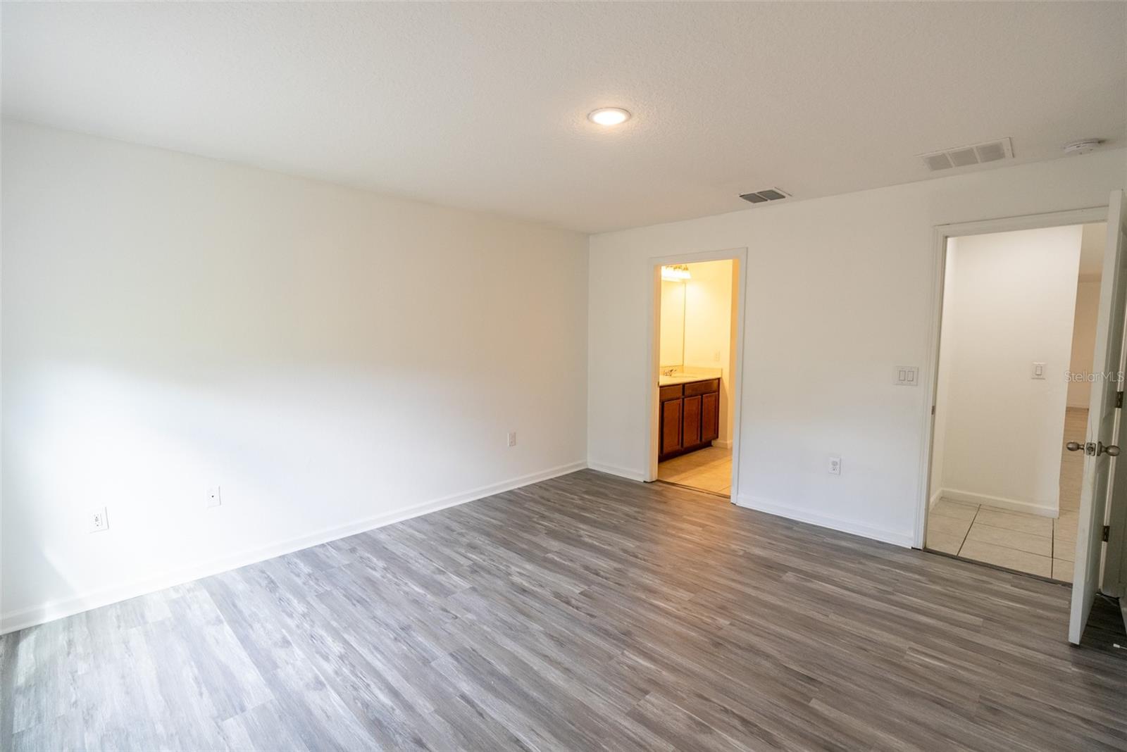 1333 LUCERNE LOOP RD NE