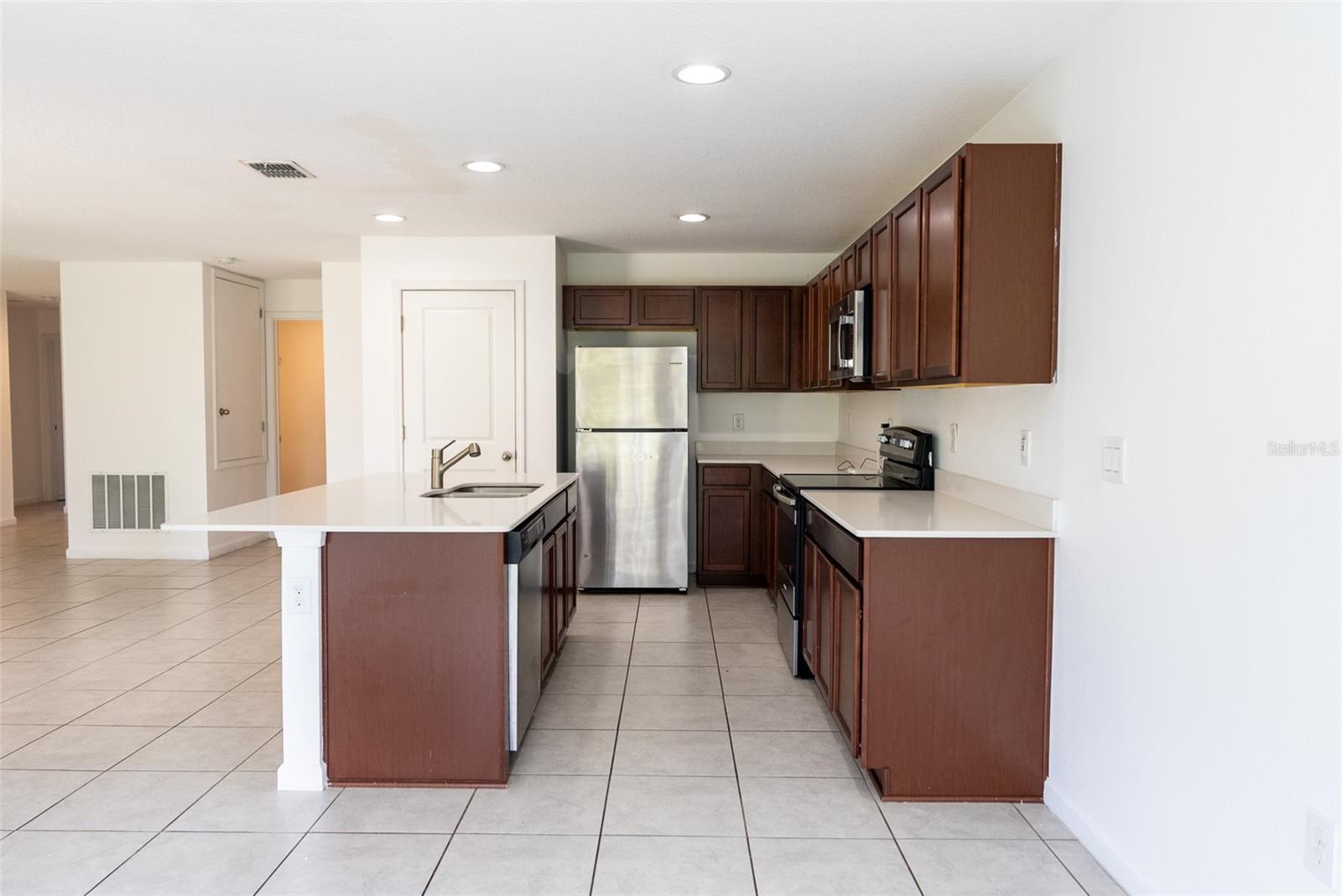 1429 LUCERNE LOOP RD NE