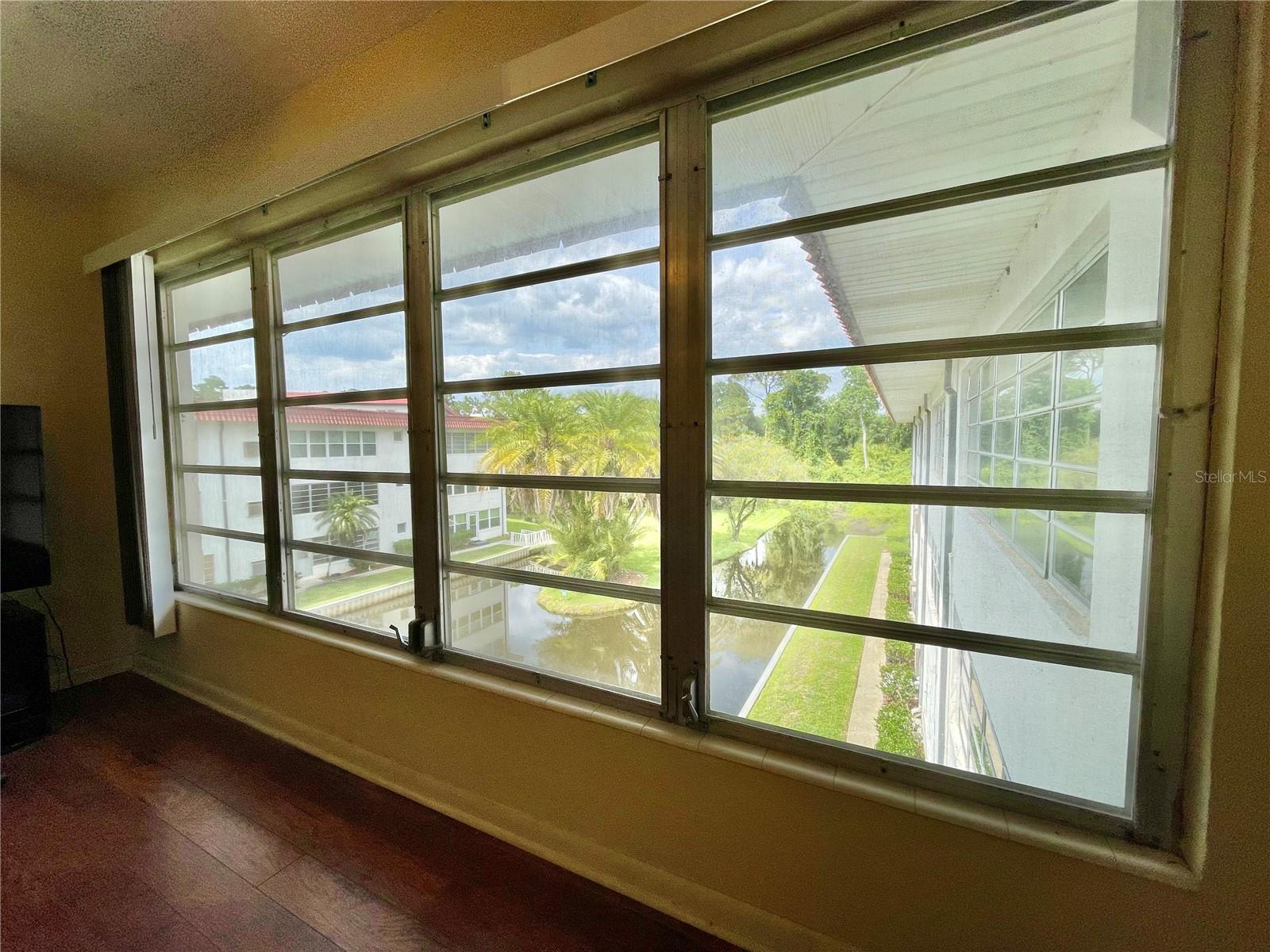 100 EL CAMINO DR #308